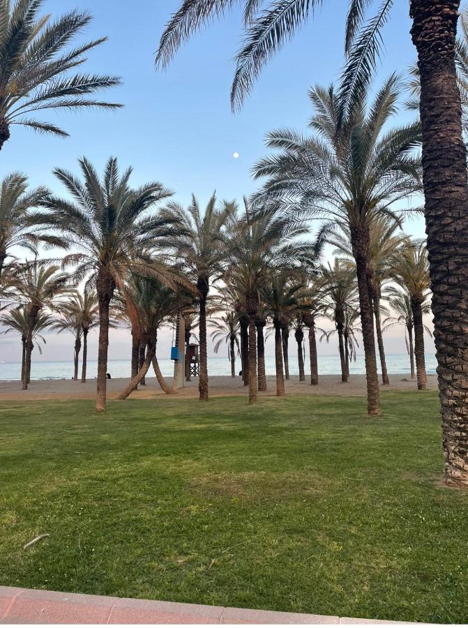 Cosy Sunrise Beach Torremolinos Bagian luar foto